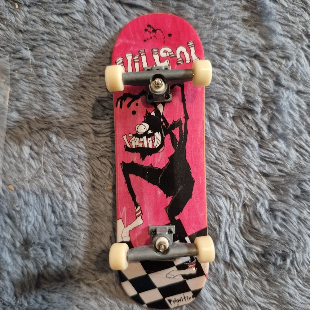 Lot Of 6 Tech Deck Finger Mini Skateboards